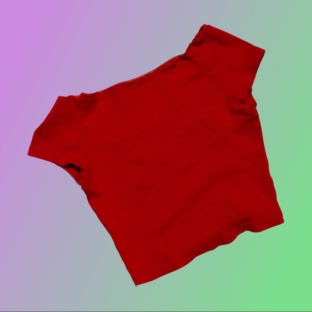 red brandy melville ribbed crop top ♥️